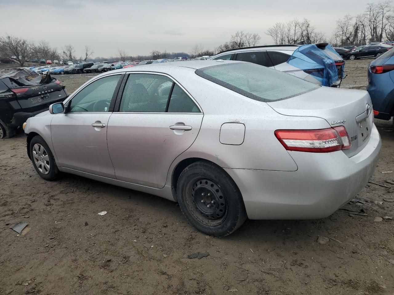 2011 Toyota Camry - Image 2