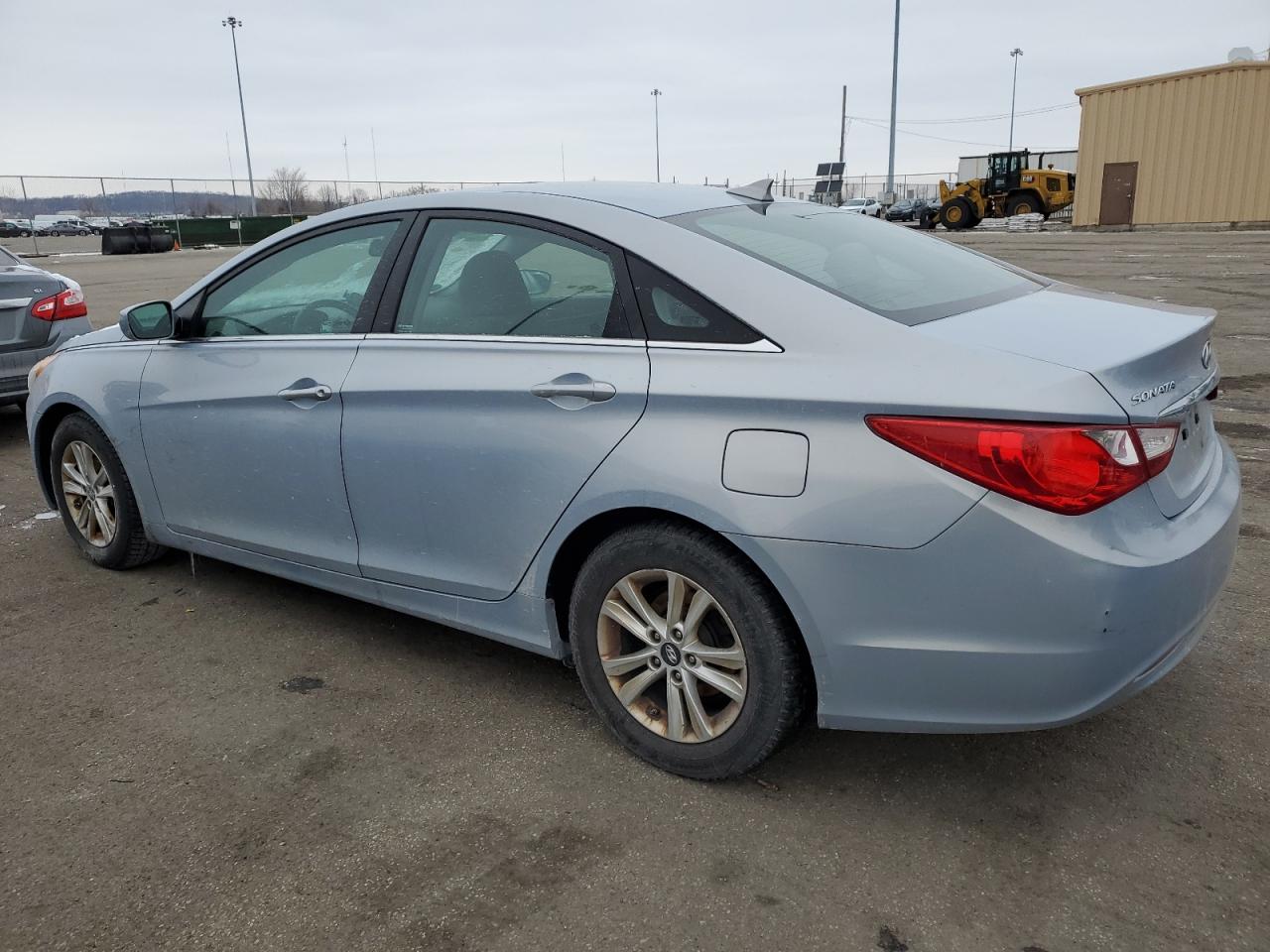 2013 Hyundai Sonata - Image 2