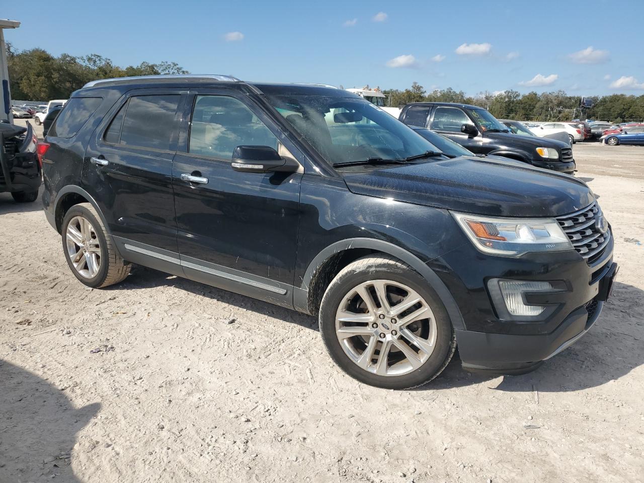 2016 Ford Explorer - Image 4
