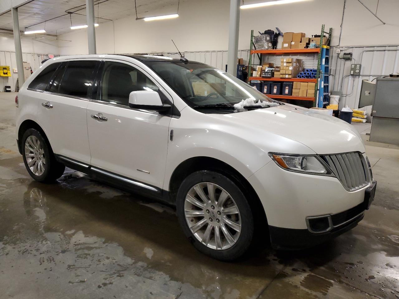2011 Lincoln MKX - Image 4