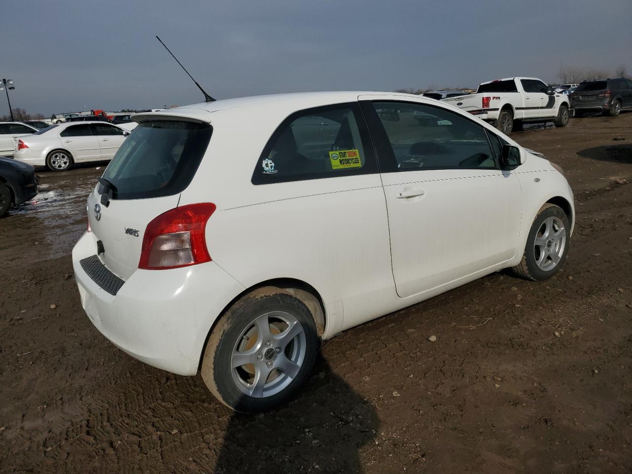 2007 Toyota Yaris - Image 3