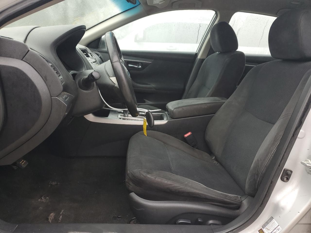 2015 Nissan Altima - Image 7