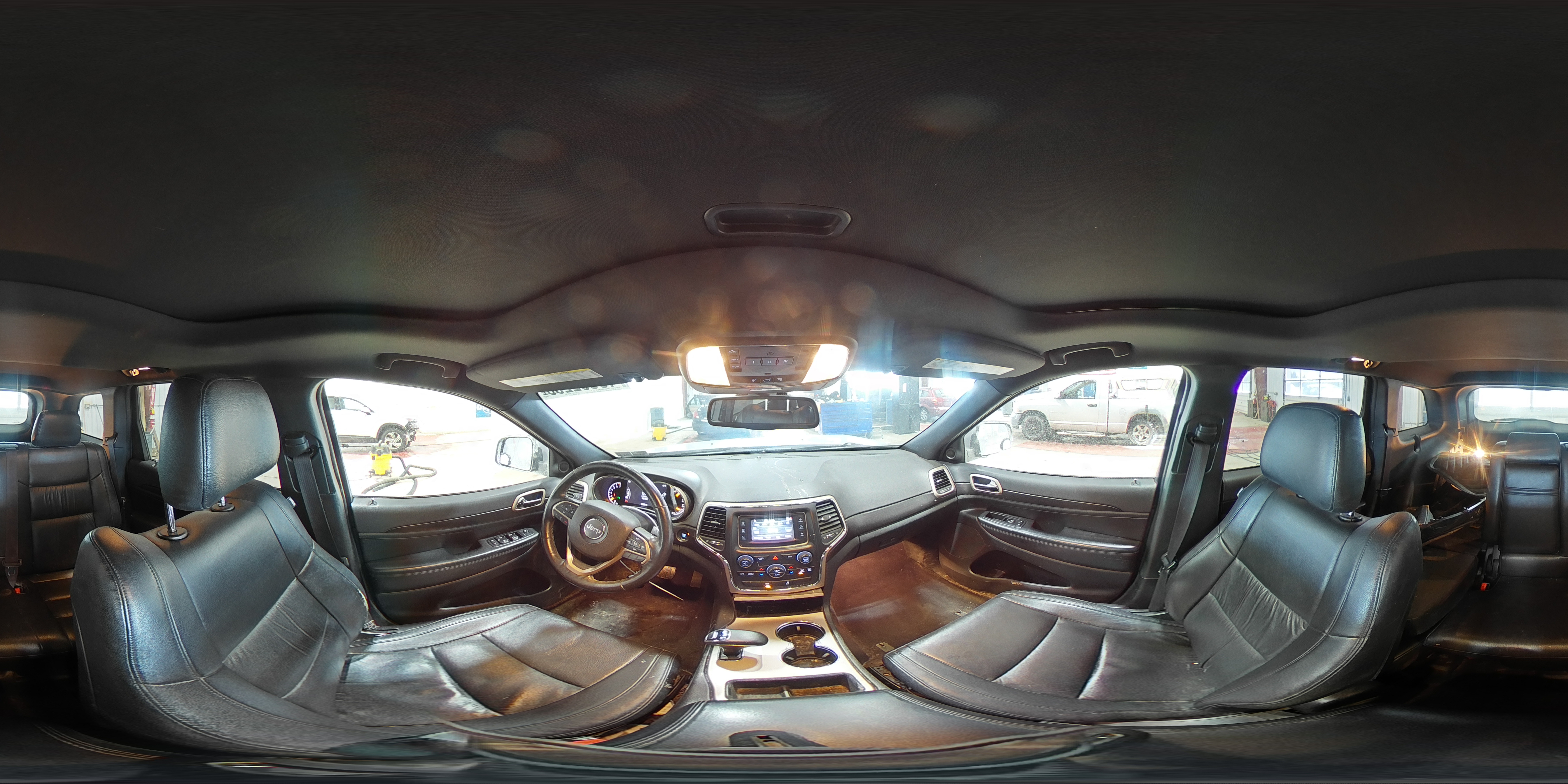 2014 Jeep Grand Cherokee - Image 14