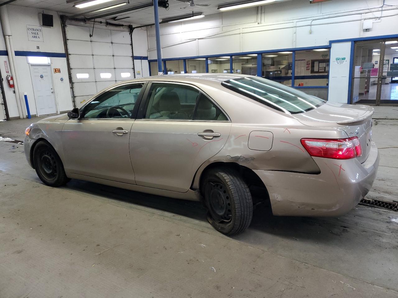2009 Toyota Camry - Image 2
