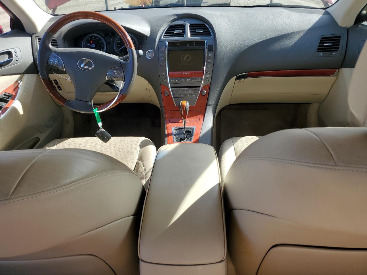2011 Lexus ES - Image 8
