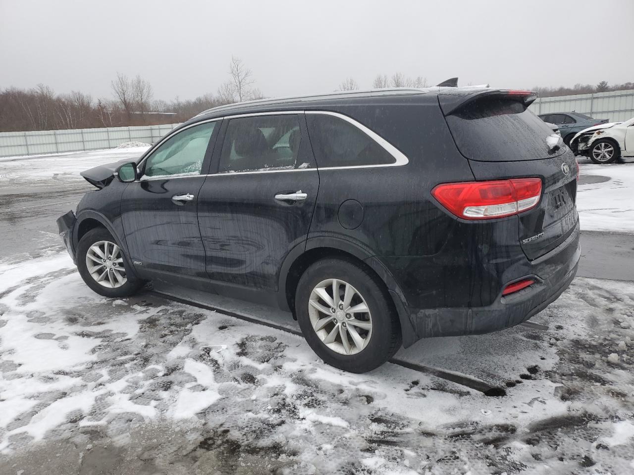 2016 Kia Sorento - Image 2