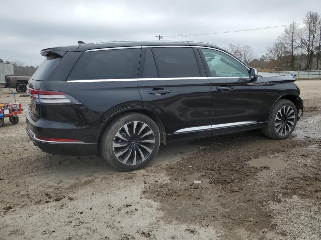 2020 Lincoln Aviator - Image 3