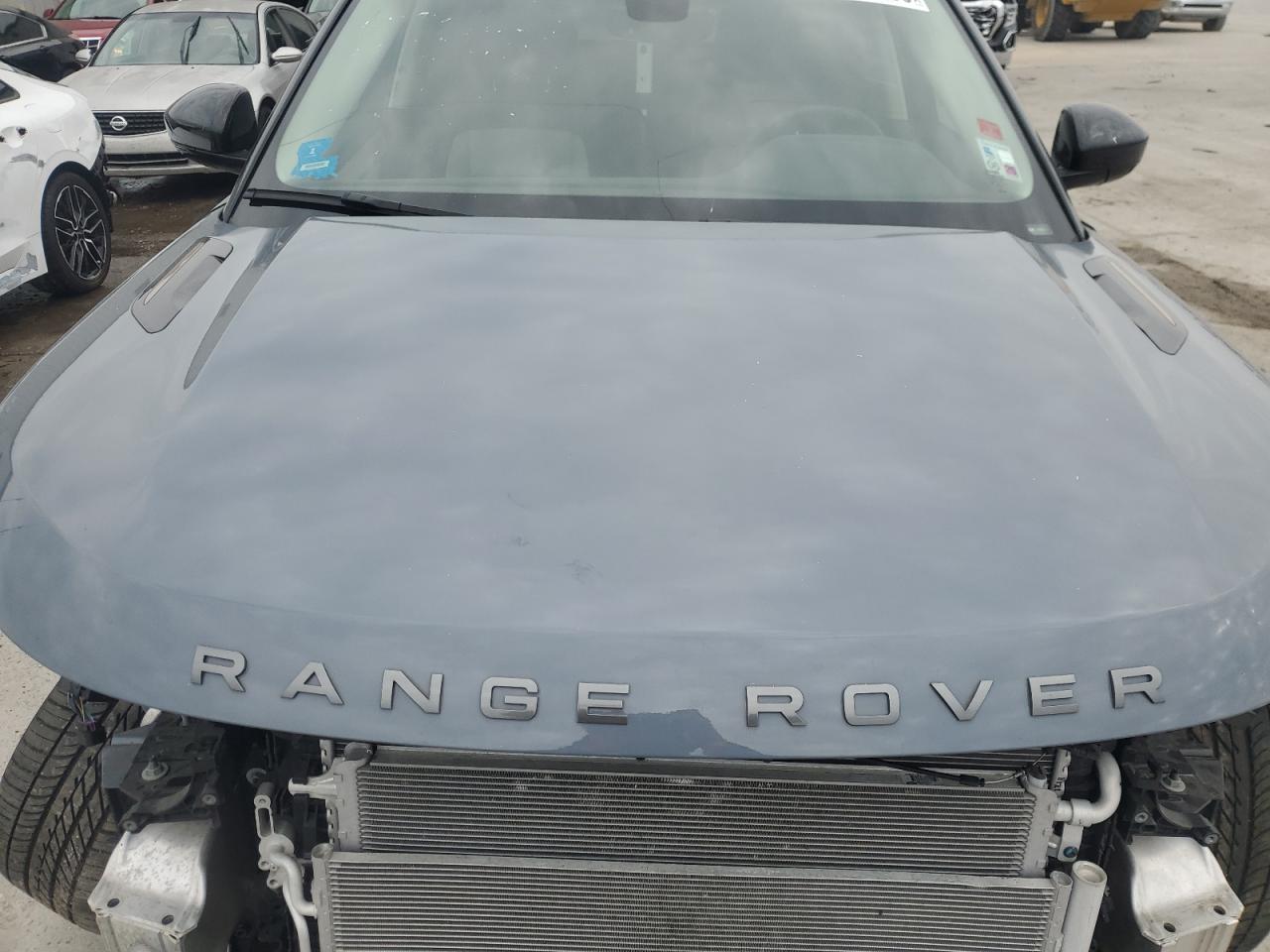 2023 Land Rover Range Rover - Image 12