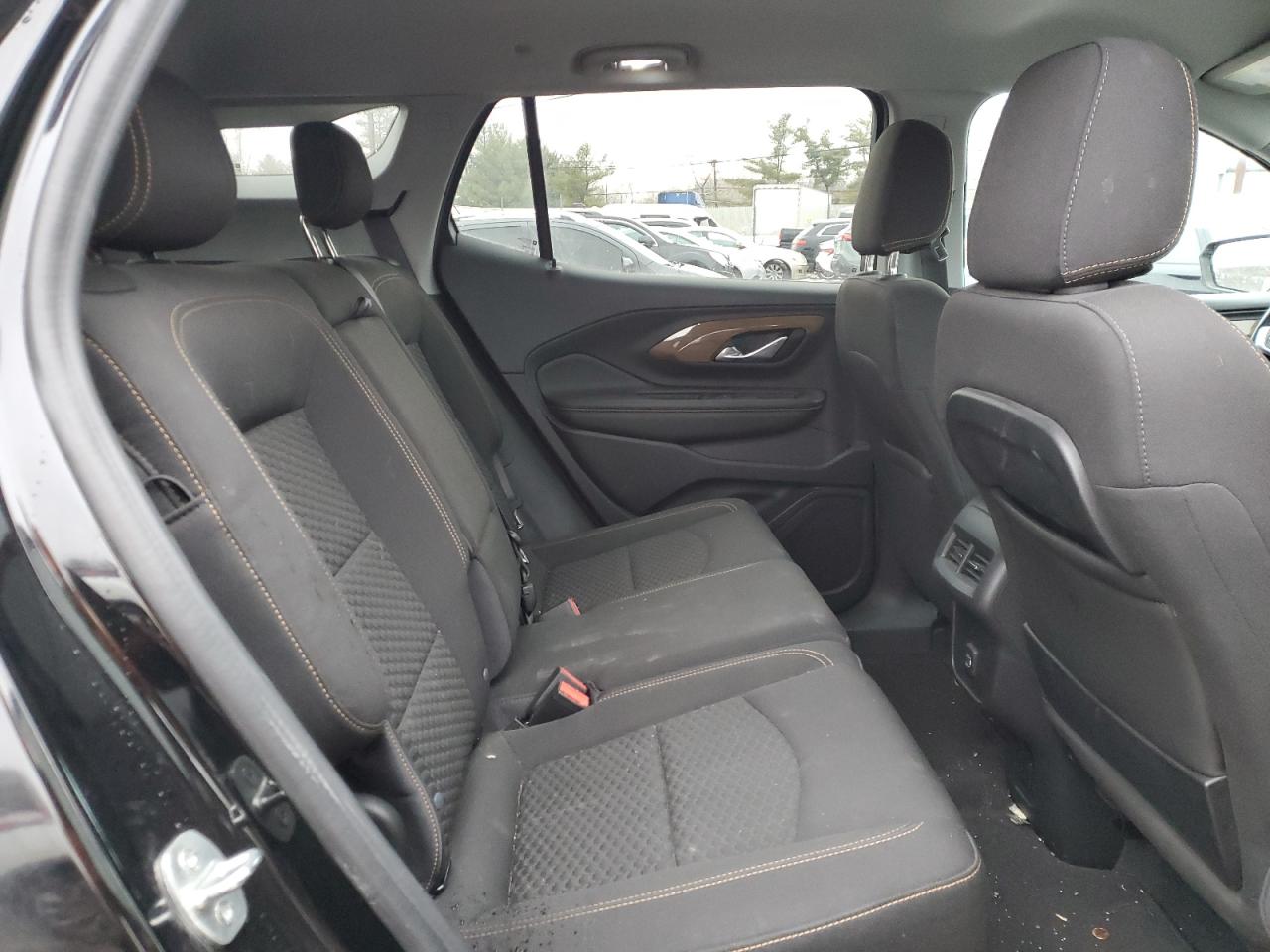 2020 GMC Terrain - Image 11