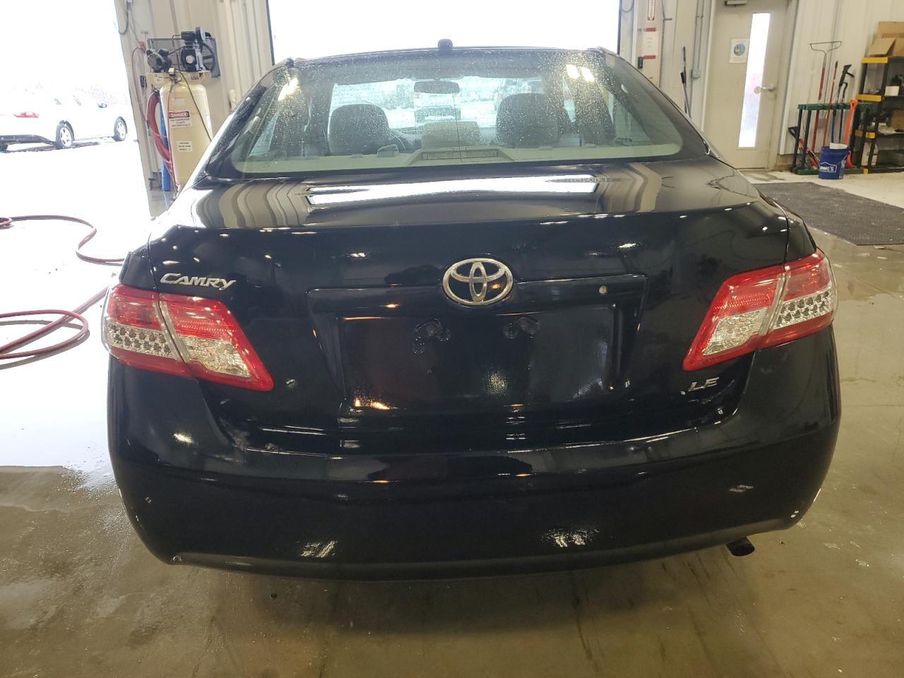 2011 Toyota Camry - Image 6
