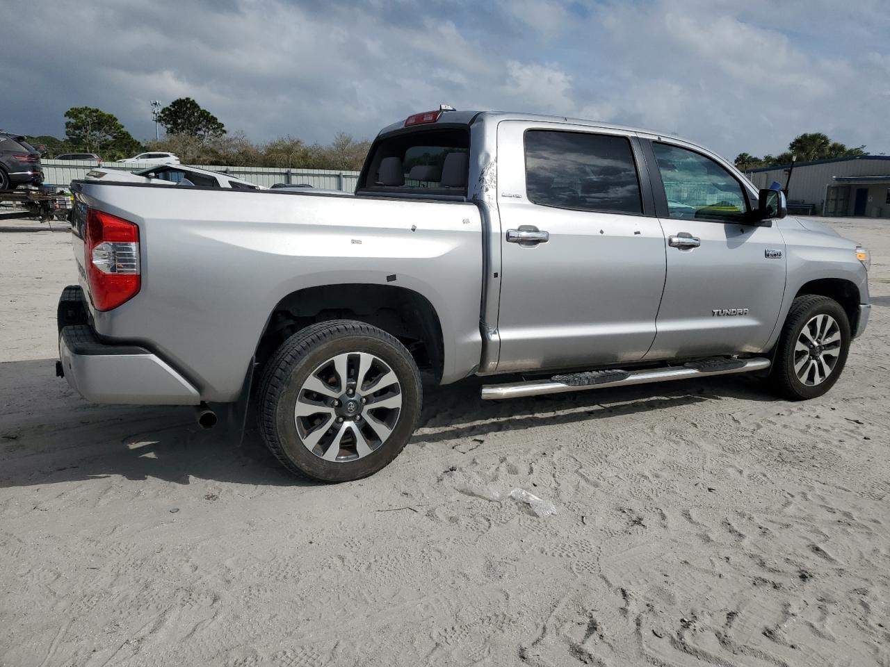 2020 Toyota Tundra - Image 3