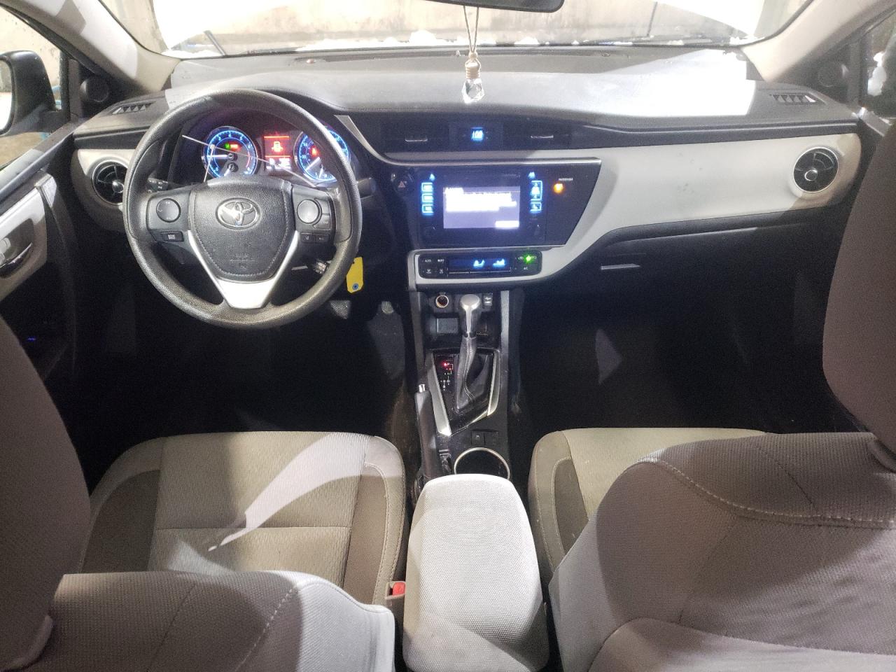 2017 Toyota Corolla - Image 8
