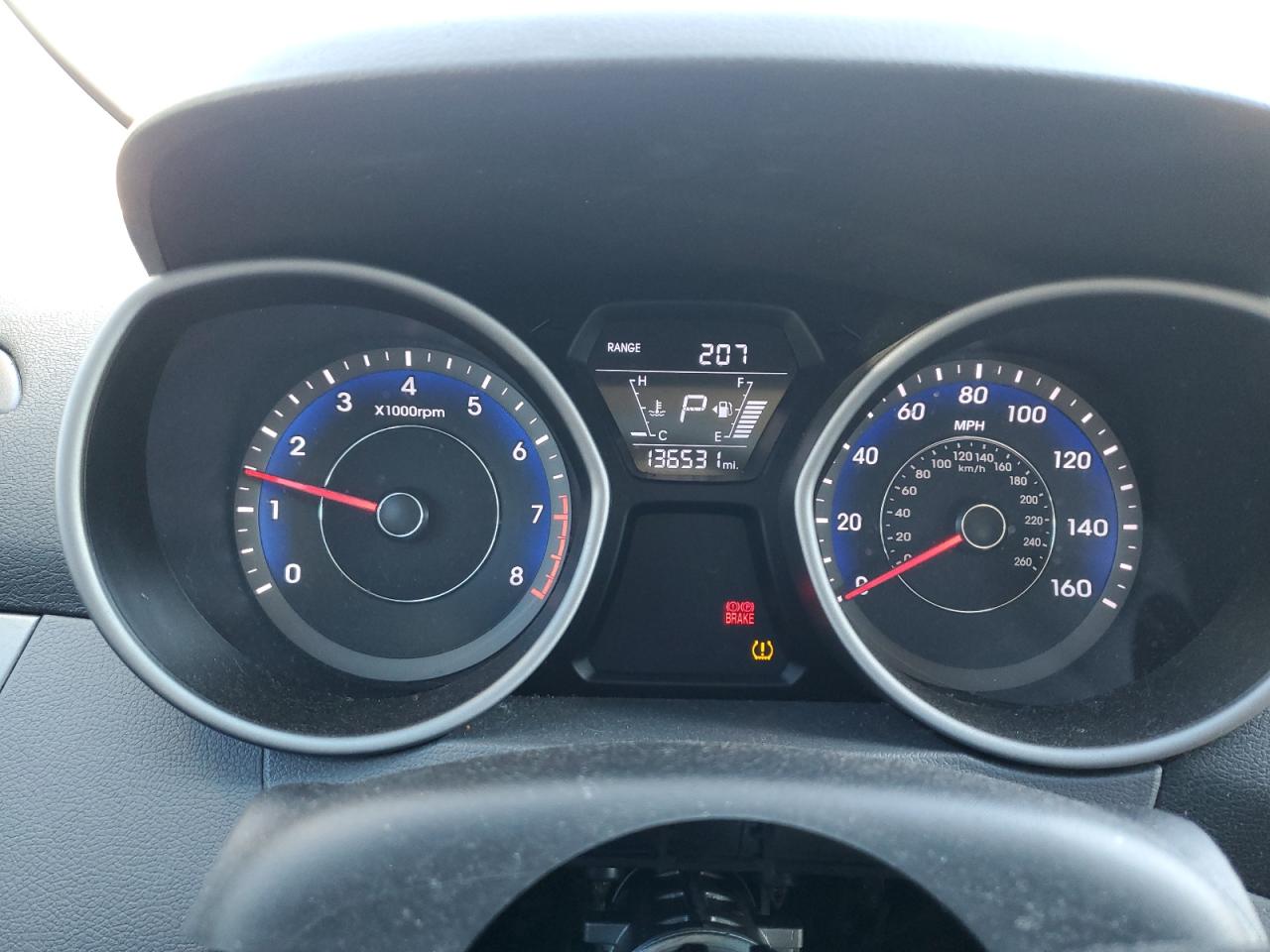 2015 Hyundai Elantra - Image 9
