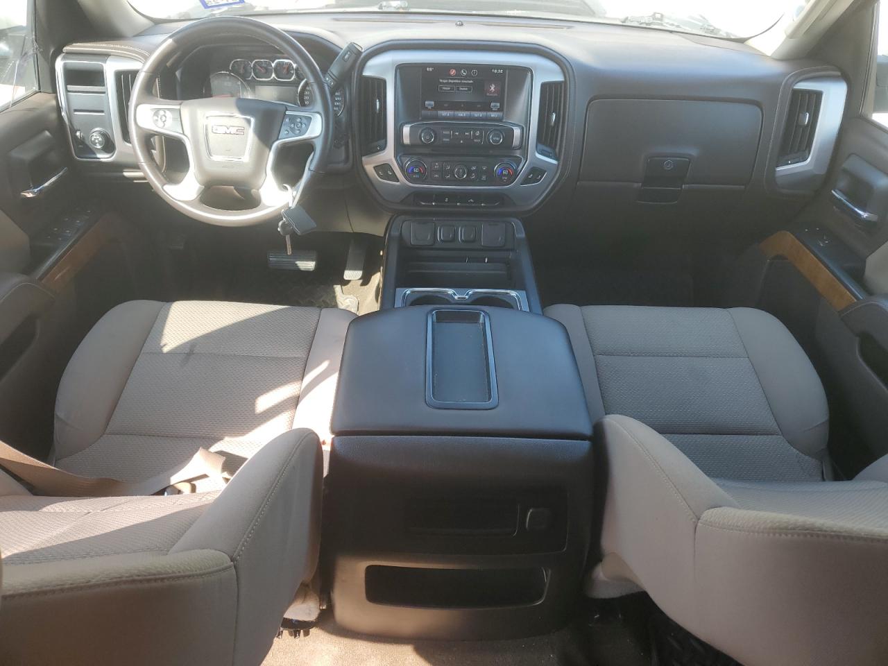 2015 GMC Sierra - Image 8