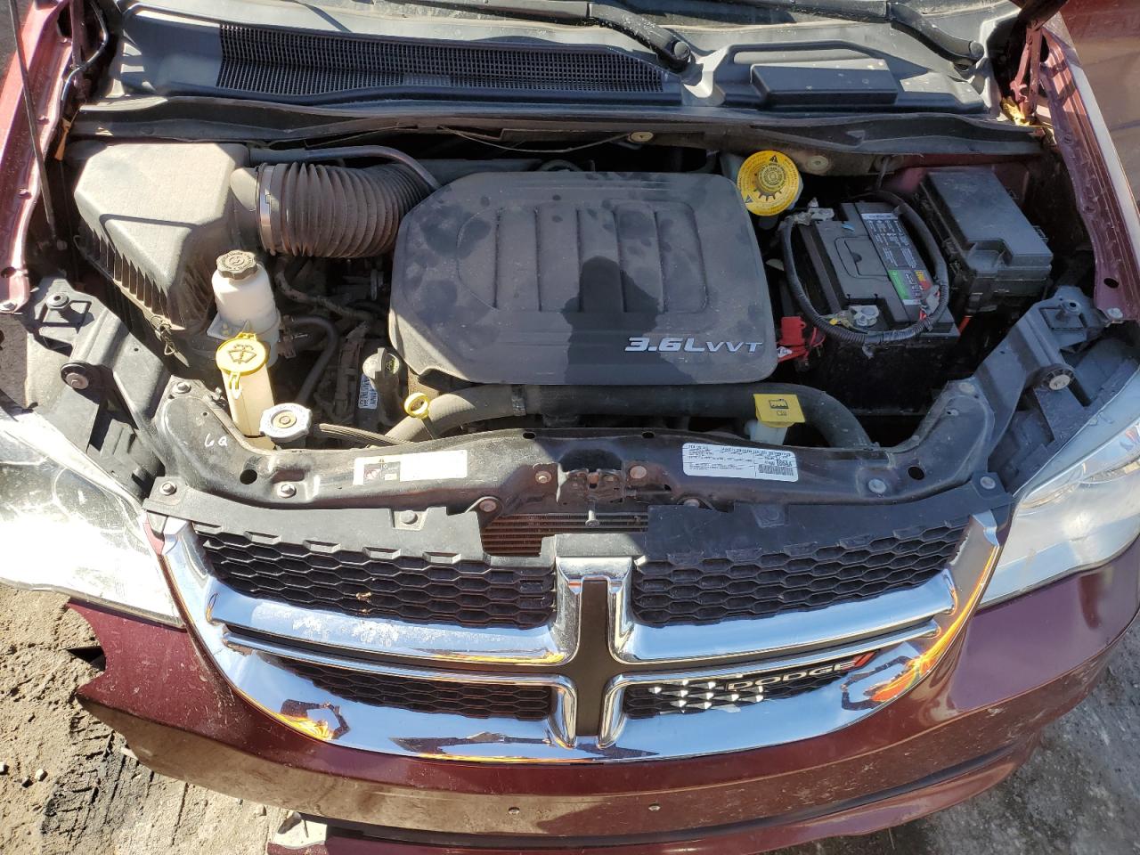 2017 Dodge Caravan - Image 14