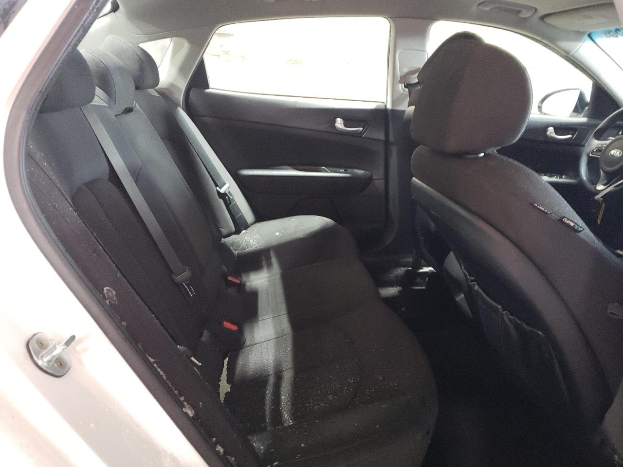 2016 Kia Optima - Image 10