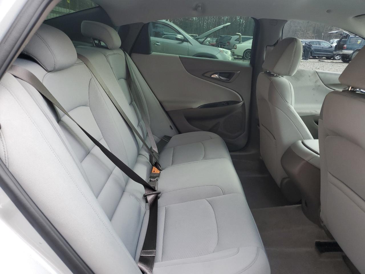 2020 Chevrolet Malibu - Image 10