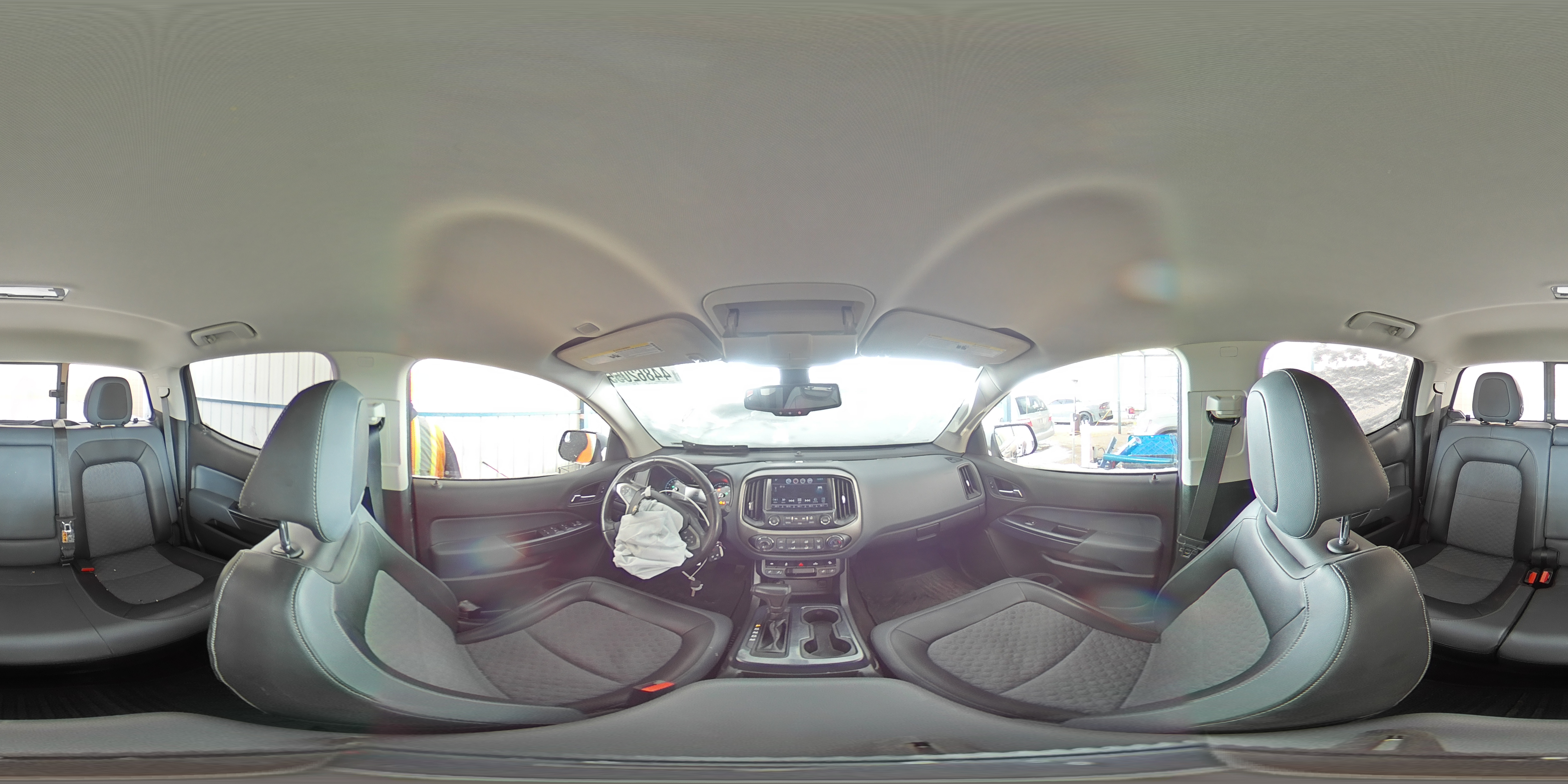 2016 Chevrolet Colorado - Image 13