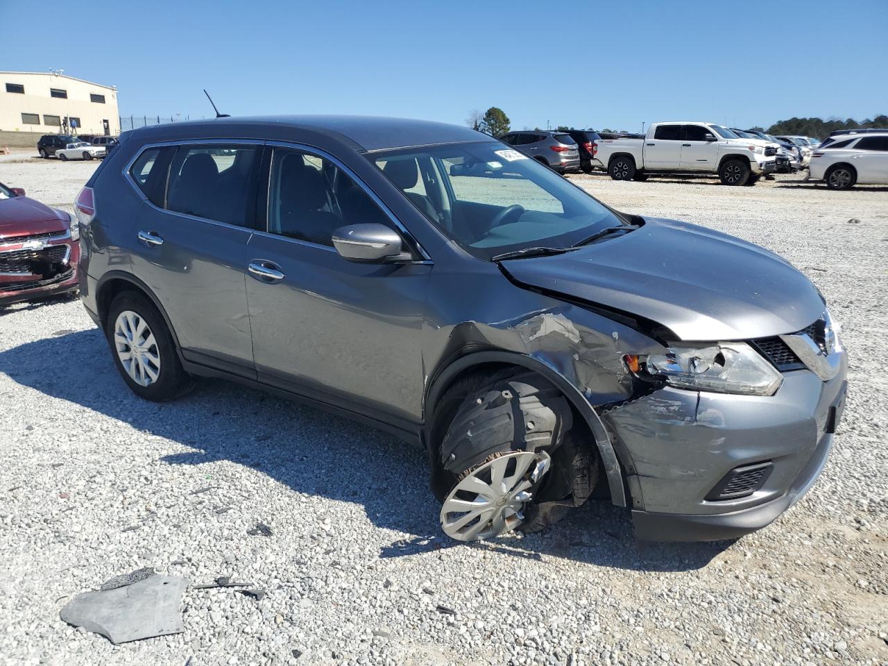 2015 Nissan Rogue - Image 4