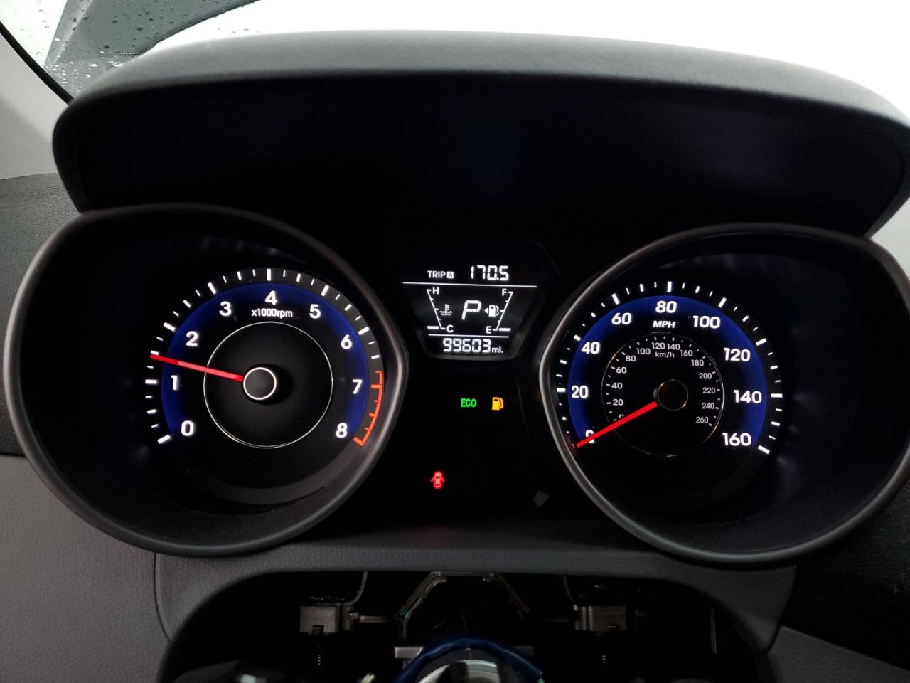 2016 Hyundai Elantra - Image 9
