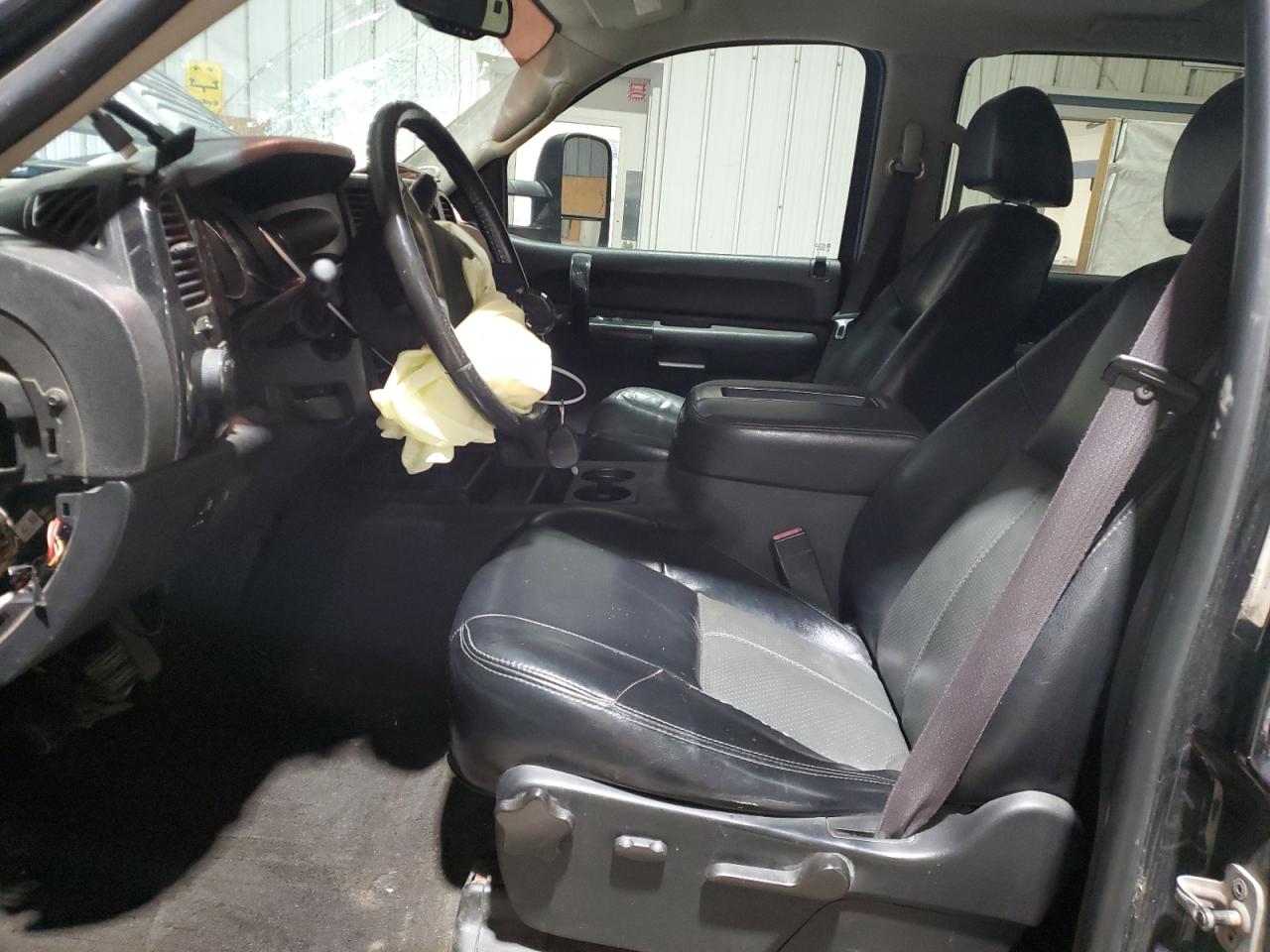 2007 Chevrolet Silverado - Image 7