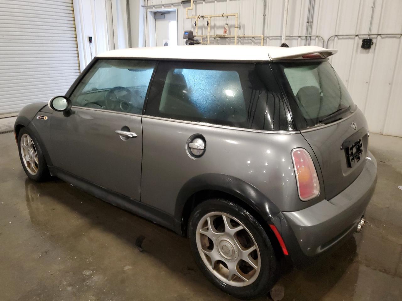 2004 MINI Cooper - Image 2