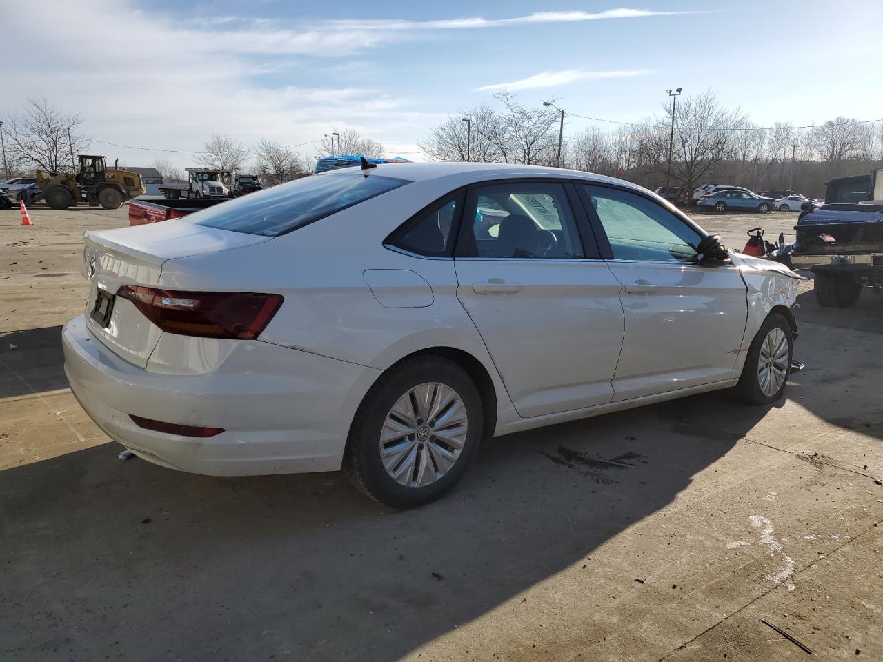 2019 Volkswagen Jetta - Image 3
