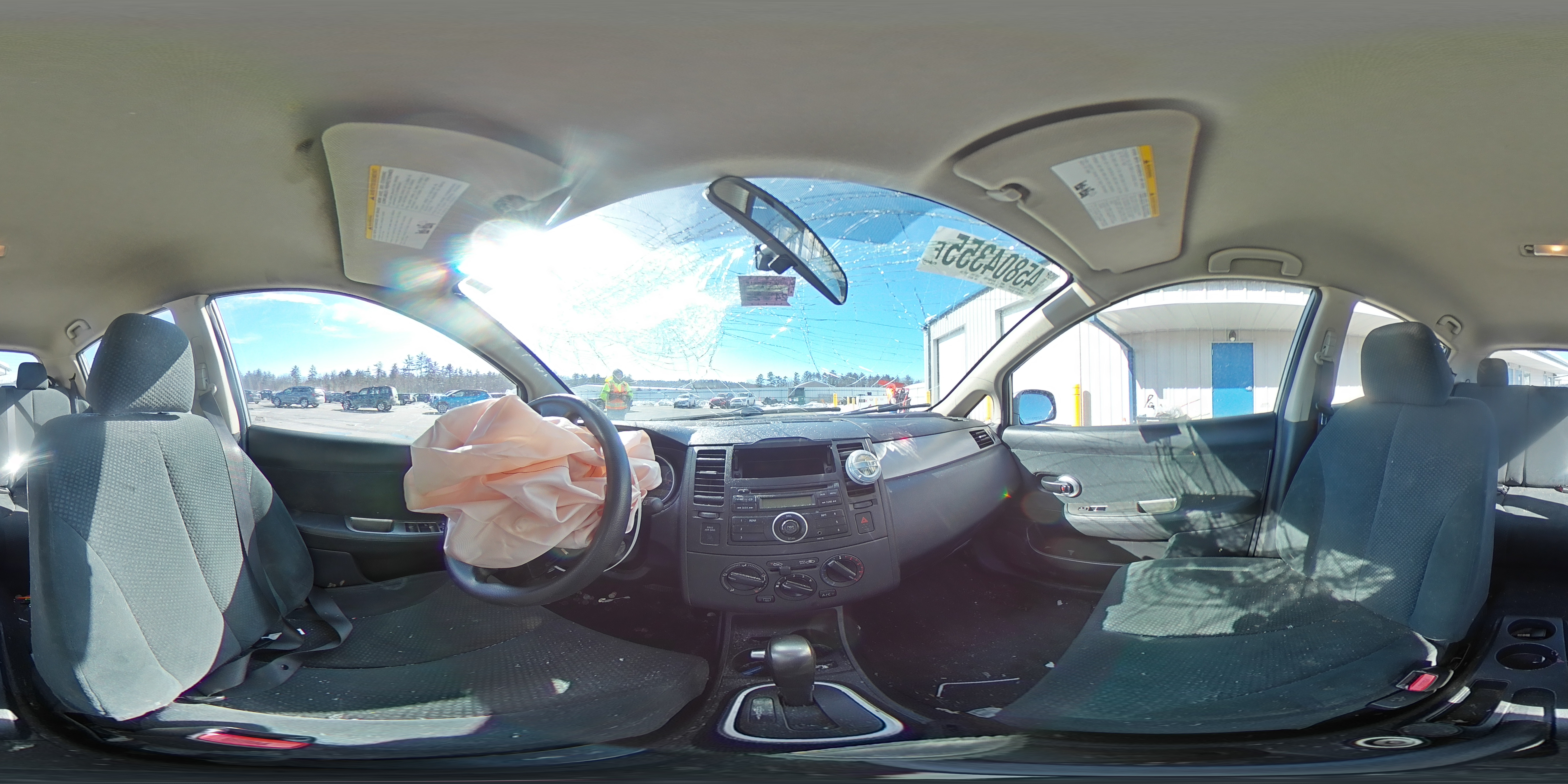 2011 Nissan Versa - Image 12