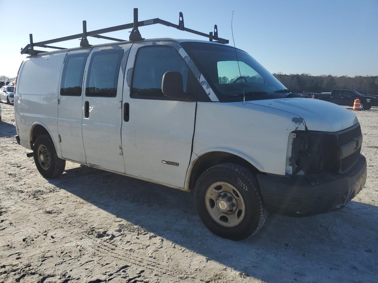 2004 Chevrolet Express - Image 4