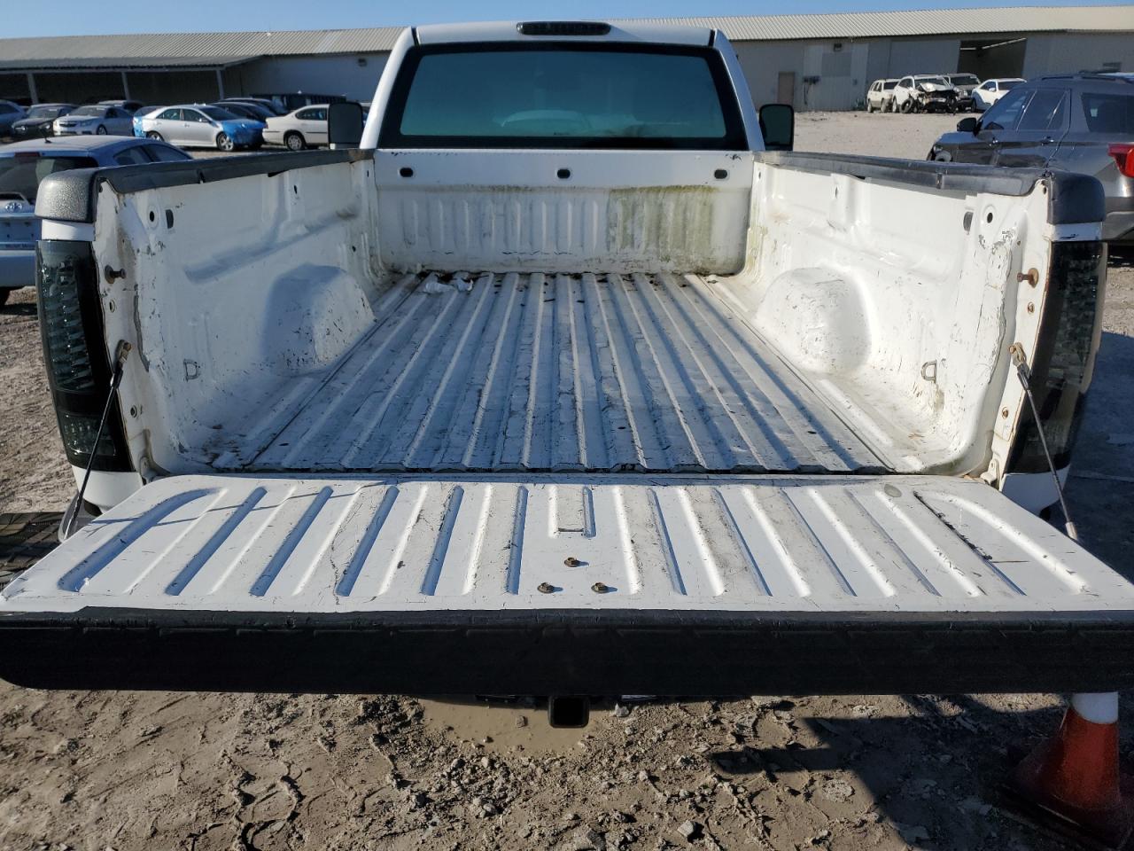 2008 GMC Sierra - Image 11