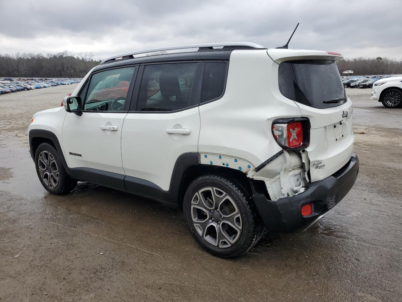 2016 Jeep Renegade - Image 2