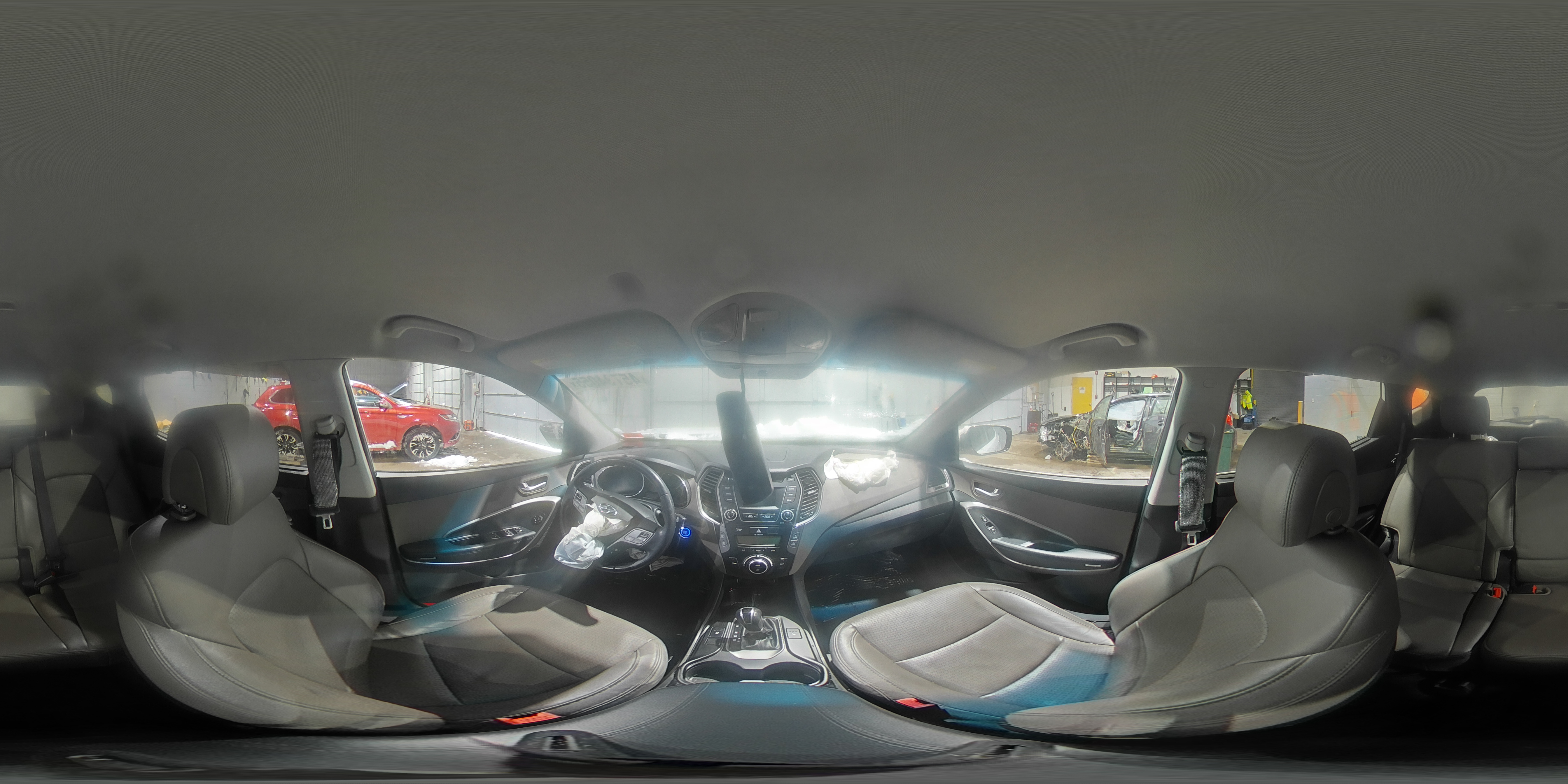 2015 Hyundai Santa Fe - Image 15