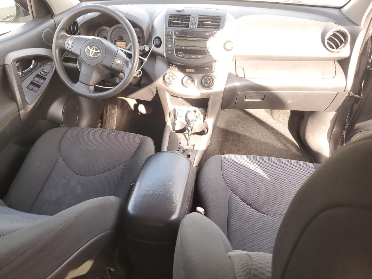 2011 Toyota RAV 4 - Image 8