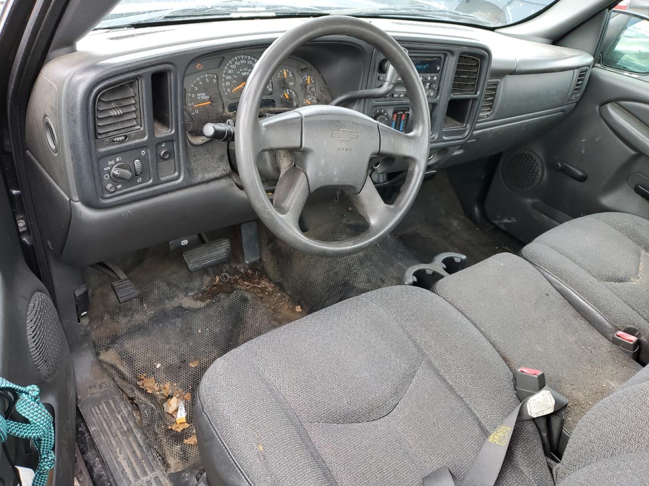 2005 Chevrolet Silverado - Image 8