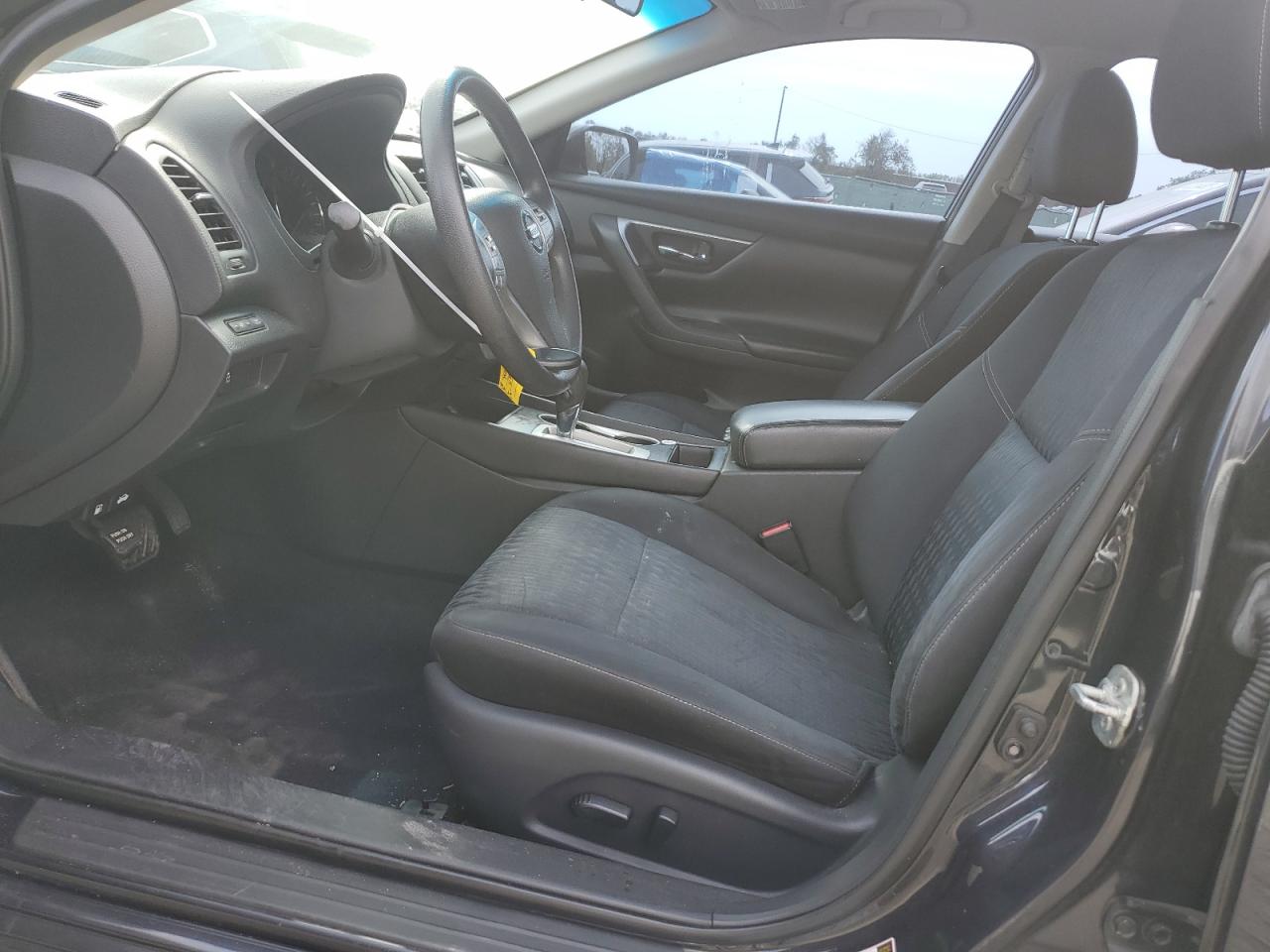 2017 Nissan Altima - Image 7