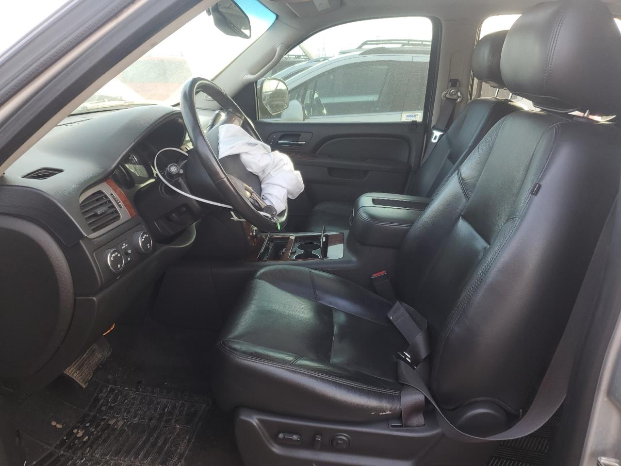 2014 Chevrolet Tahoe - Image 7