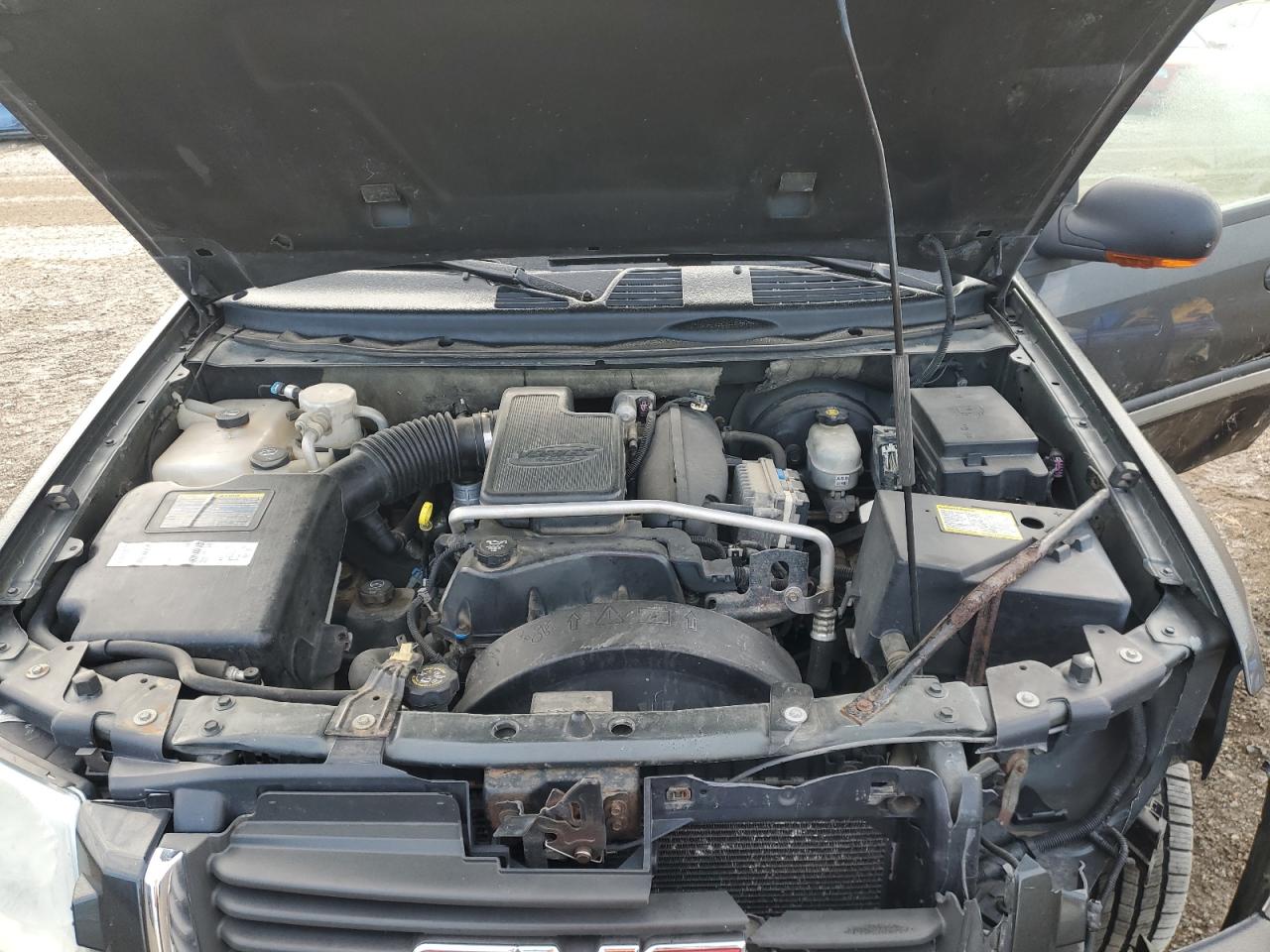 2005 GMC Envoy - Image 12