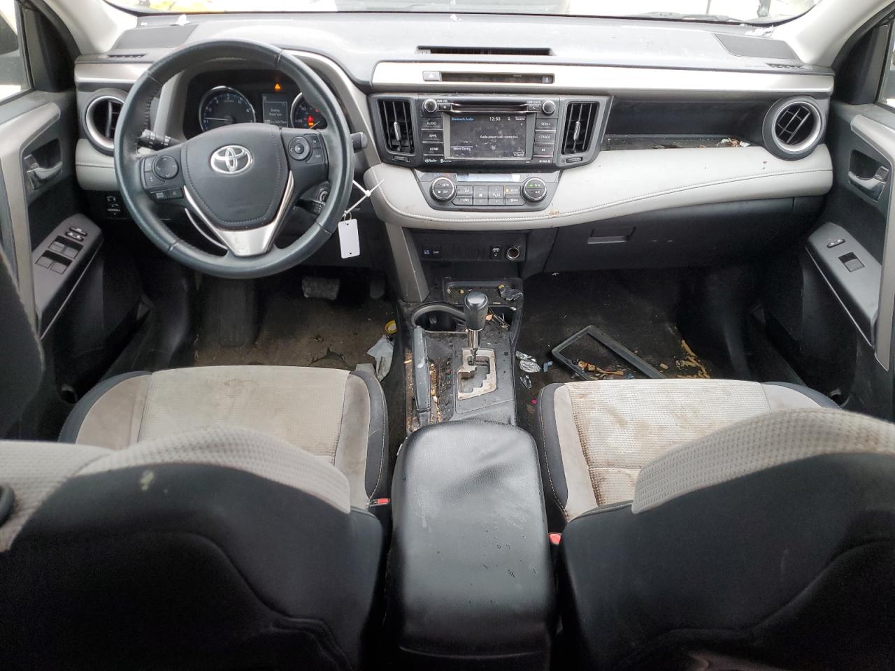 2016 Toyota RAV 4 - Image 8