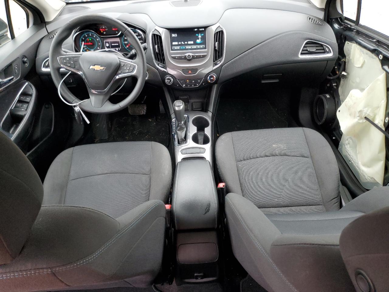 2018 Chevrolet Cruze - Image 8