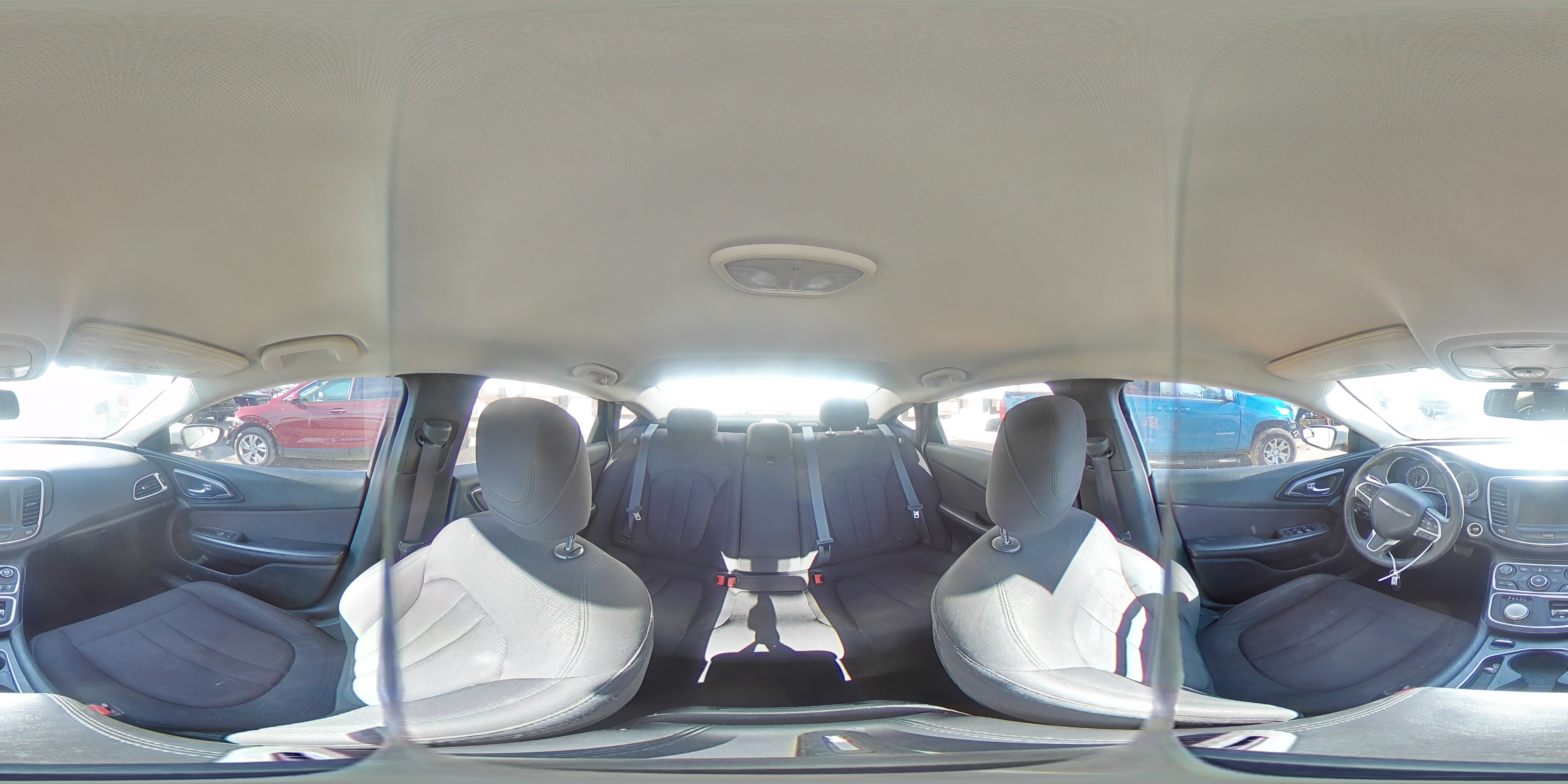 2015 Chrysler 200 - Image 12