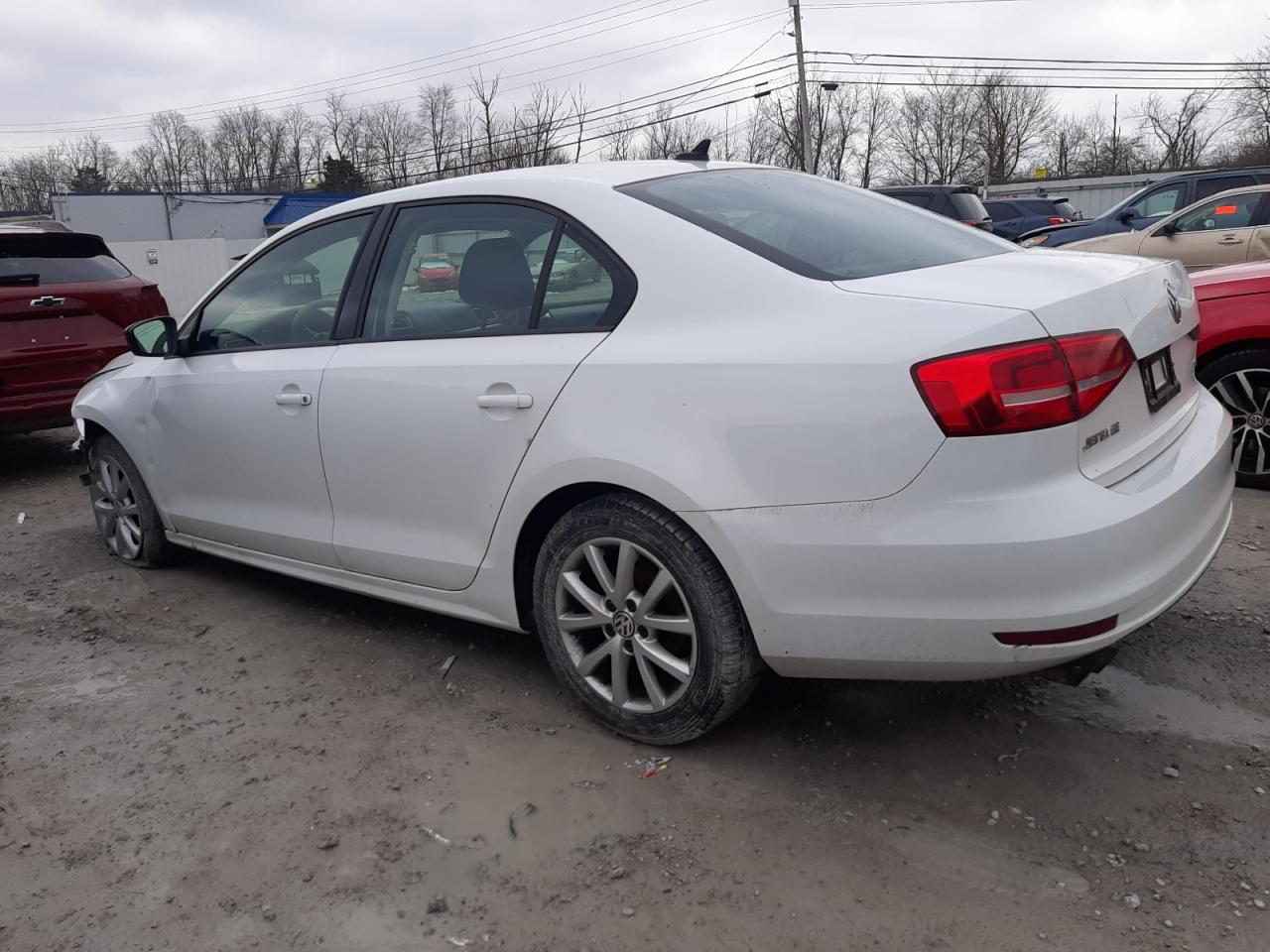 2015 Volkswagen Jetta - Image 2