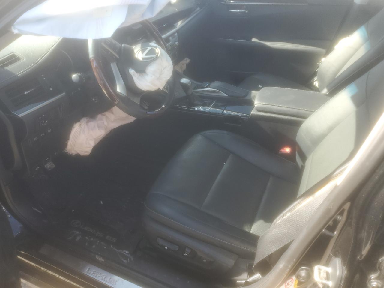 2018 Lexus ES - Image 7