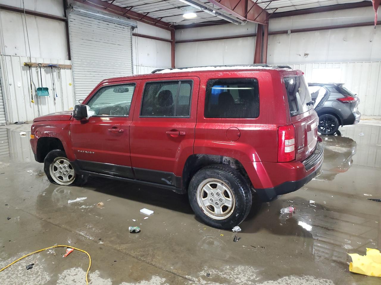 2016 Jeep Liberty (Patriot) - Image 2
