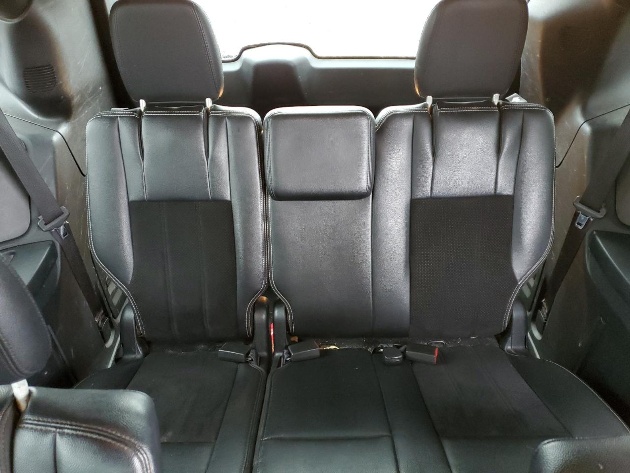 2015 Dodge Caravan - Image 10
