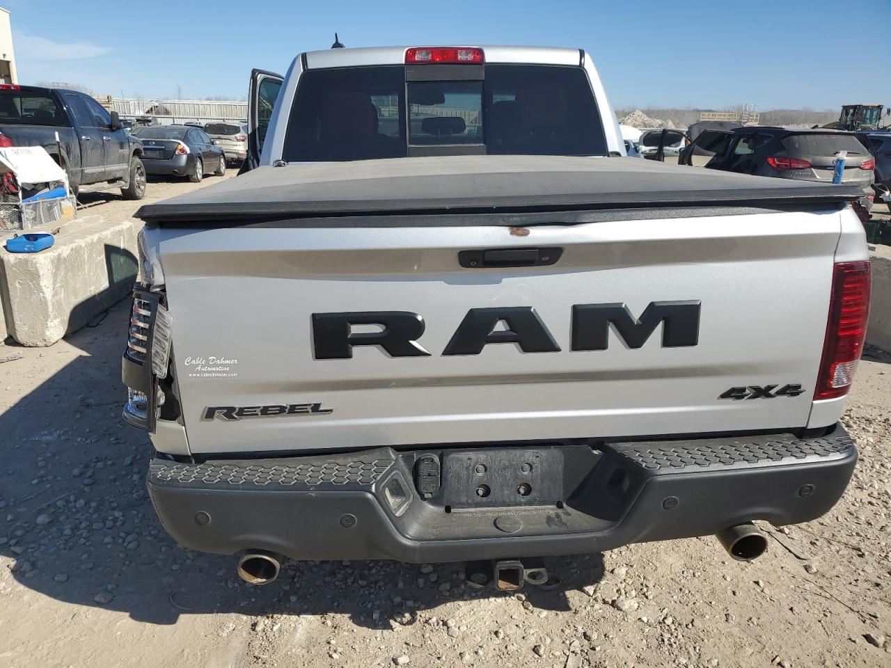 2015 RAM 1500 - Image 6