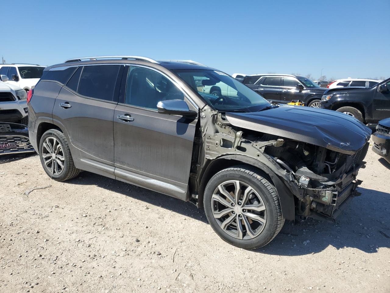 2019 GMC Terrain - Image 4
