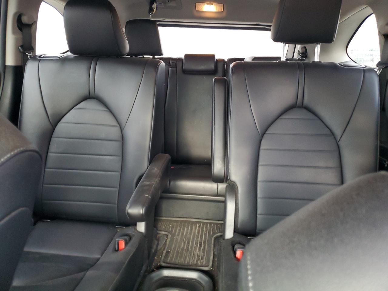 2024 Toyota Highlander - Image 10