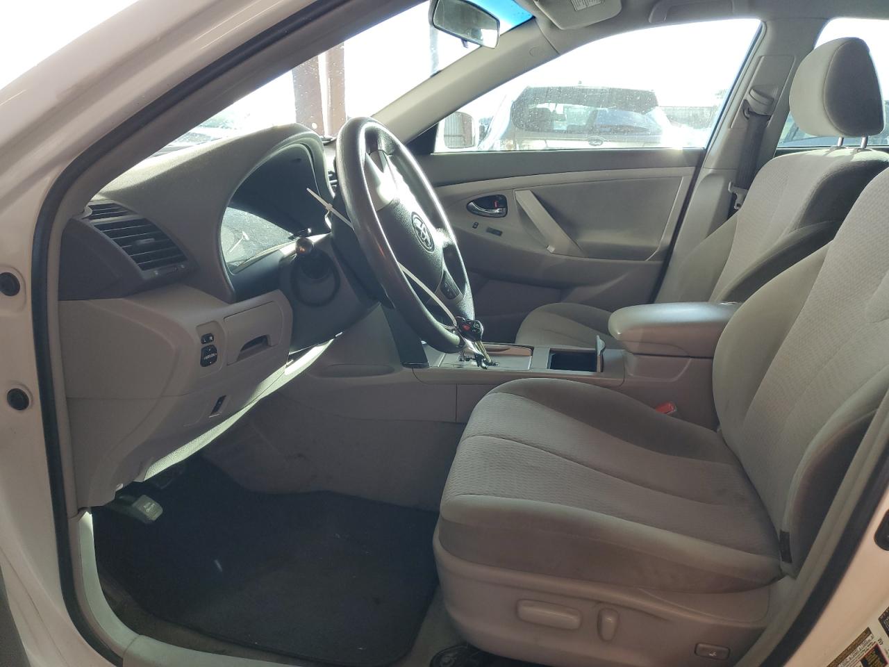 2010 Toyota Camry - Image 7