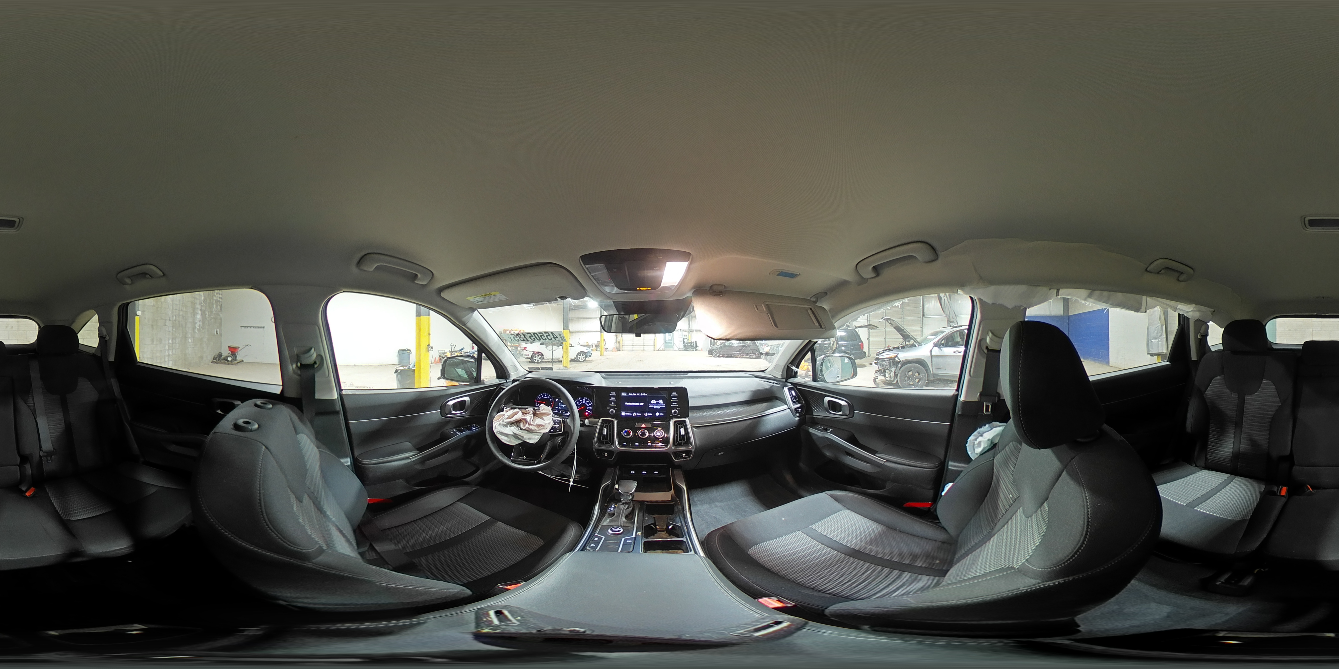 2022 Kia Sorento - Image 15