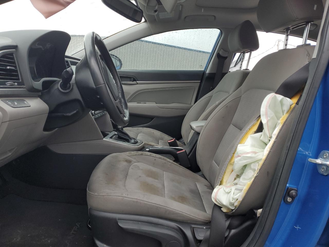 2018 Hyundai Elantra - Image 7